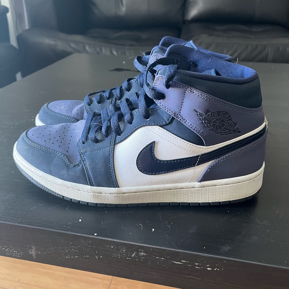 Jordan 1 Mid